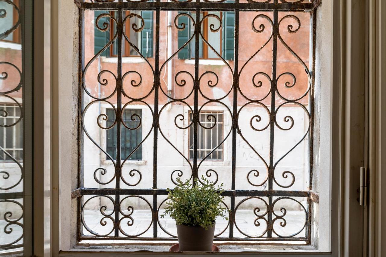 San Giacomo Pied-A-Terre House By Wonderful Italy Венеція Екстер'єр фото